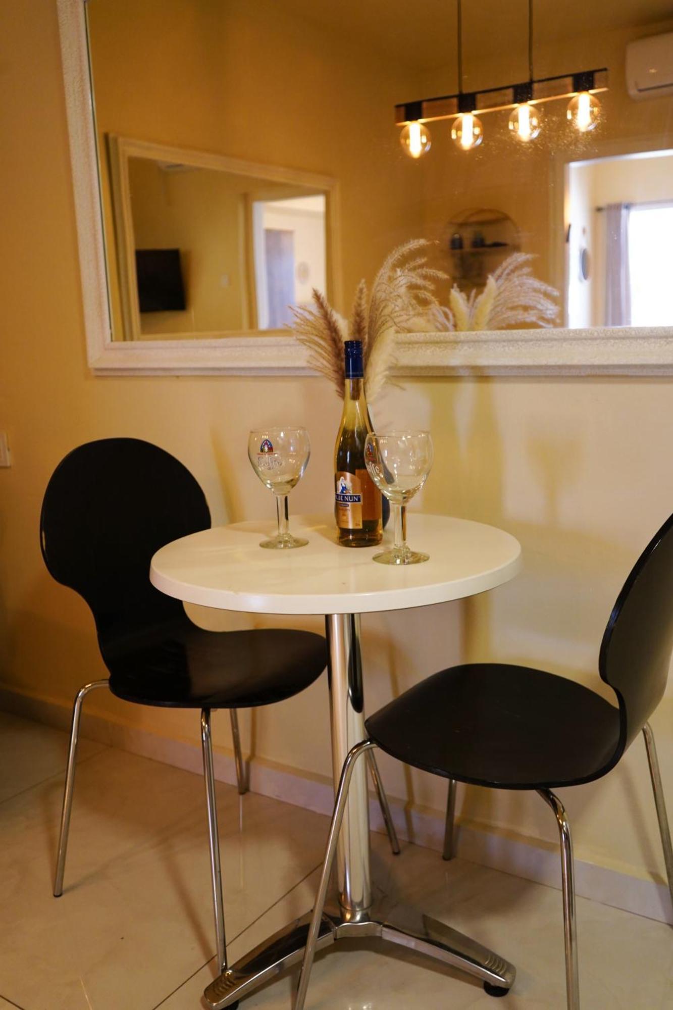 דירת נופש אילת -אלמוג Almog Suite In Eilat Close To Red Sea - דירת נופש אלמוג מרחק נגיעה מהים Bagian luar foto